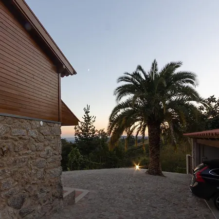 Abracos Dos Avos - Casas Do Monte