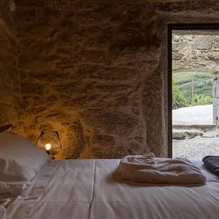 Abracos Dos Avos - Casas Do Monte Dağ evi