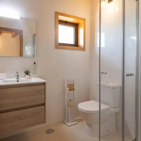 בקתה Hugs Nature Retreat Heated Pool & Jacuzzi וילה ורדה