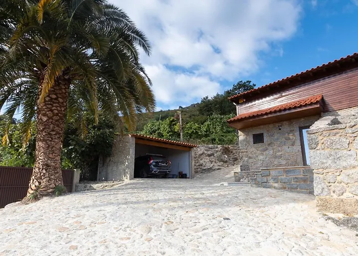 Abracos Dos Avos - Casas Do Monte * Vila Verde (Braga)