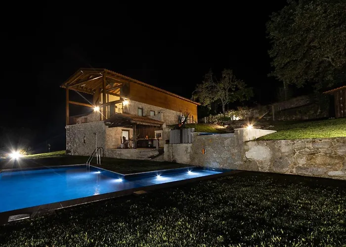 Abracos Dos Avos - Casas Do Monte *